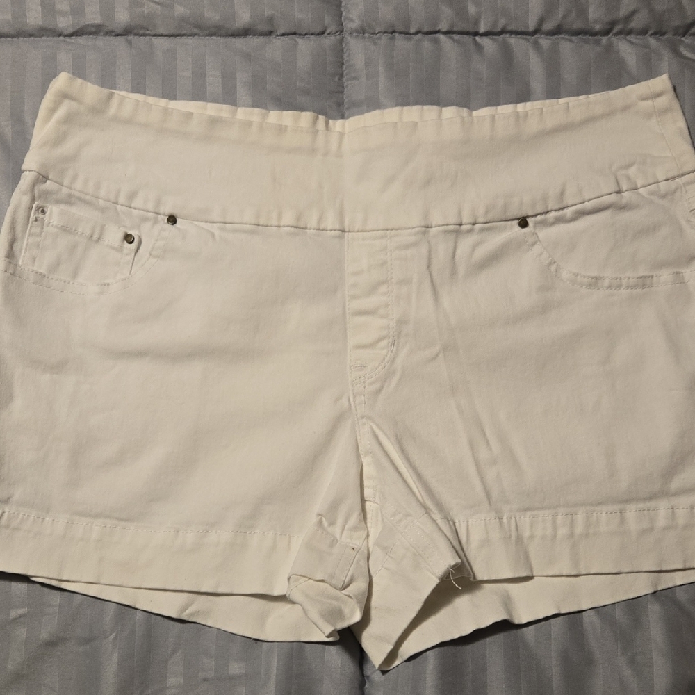 Architect Women's Cream Jean Shorts